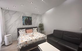 Cosy Studio Champs-Élysées - HALA PARIS